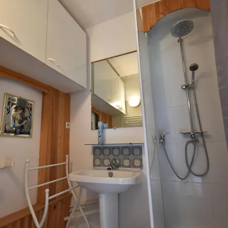 Beautiful Holiday Home In Etretat Near Forest Nyaraló